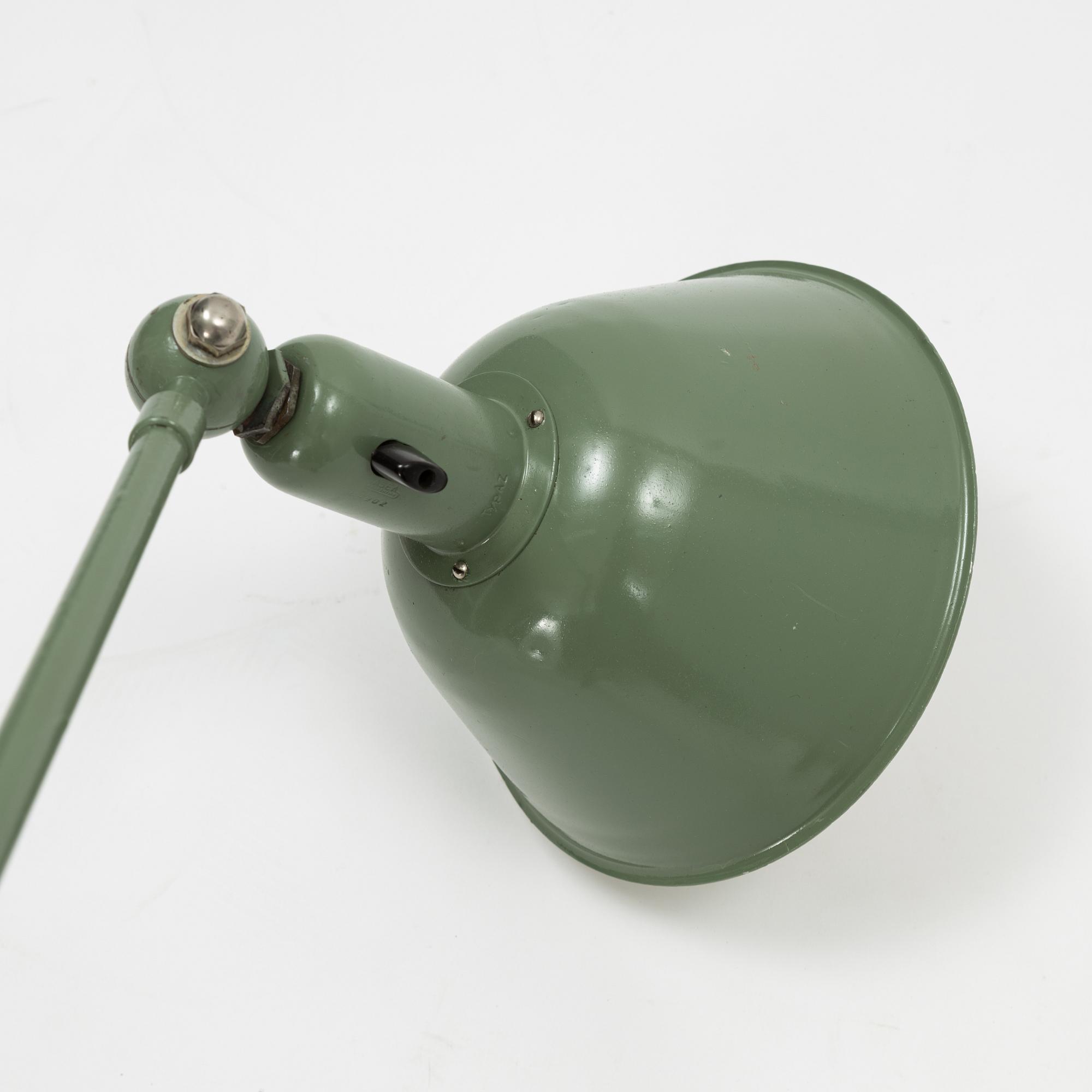 Vägglampa, industrimodell, 1900-talets mitt.