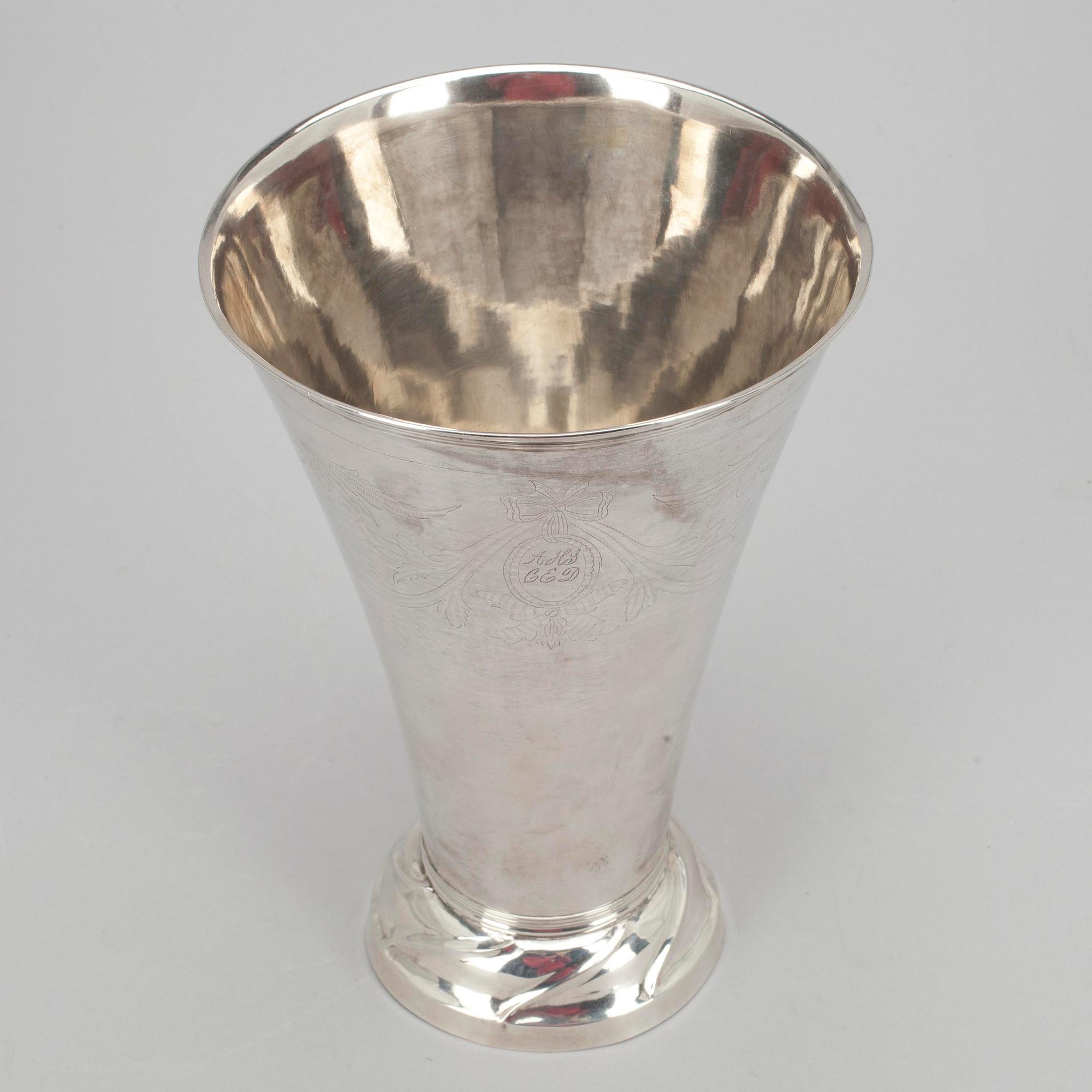 PIKARI, hopeaa, Lars Löfgren, Hudiksvall 1803. Paino 291 g.