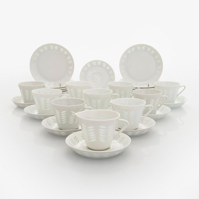 Friedl Holzer-Kjellberg, kaffeservis, 20 delar, risporslin, signerat i godset F.H.Kj Arabia Finland.