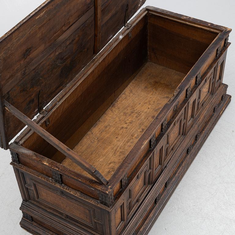 A Baroque chest of drawers, 18th Century.