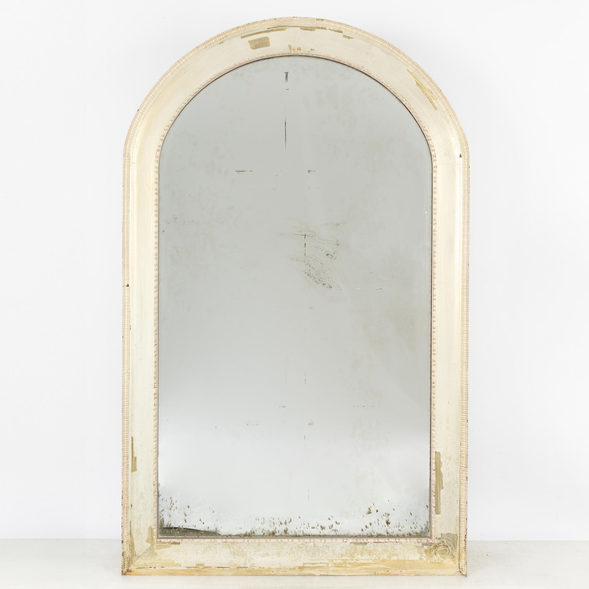 A mirror, 19th Century.