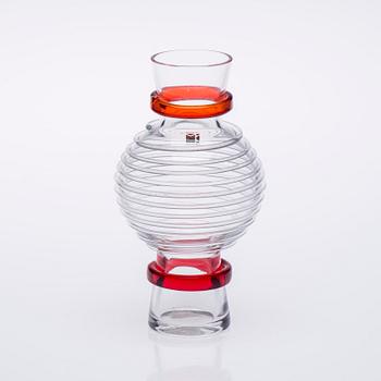 VAS, glas, "Centau" signerad Giovanni Moretti, för Carlo Moretti, Murano, Italien 2011.