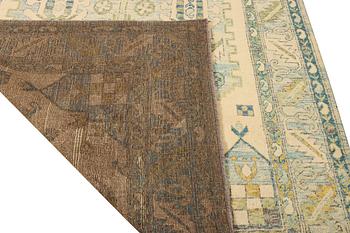 A Kazak carpet, c. 299 x 200 cm.