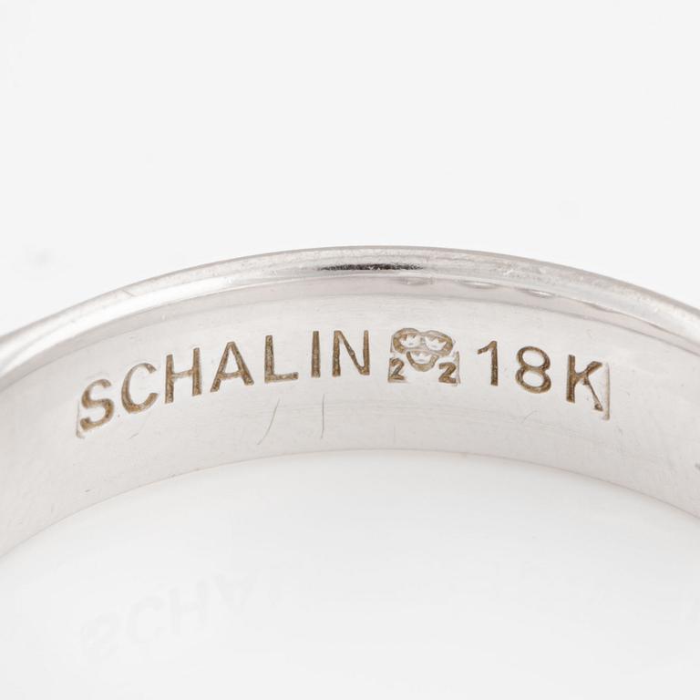 Ring, Schalins, halvallians, 18K vitguld med briljantslipade diamanter totalt 1 ct.