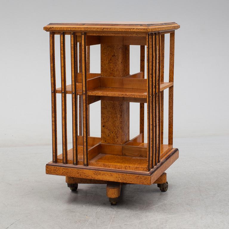 REVOLVING BOOKCASE, early 20th century.