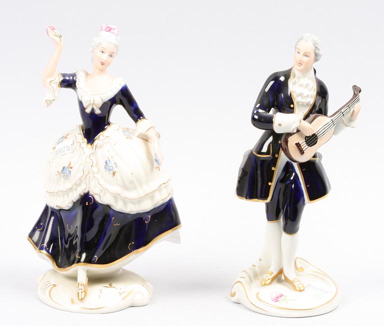 FIGURINER, 2 st, porslin, Royal Dux, Tjeckoslovakien.