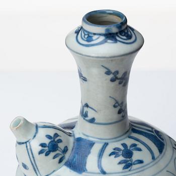 A blue and white kendi, Ming dynasty, Wanli (1572-1620).