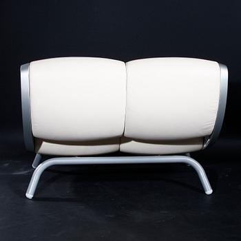 SOFFA, skinn, metall, "Gluon", design Marc Newson, Moroso. 1999.