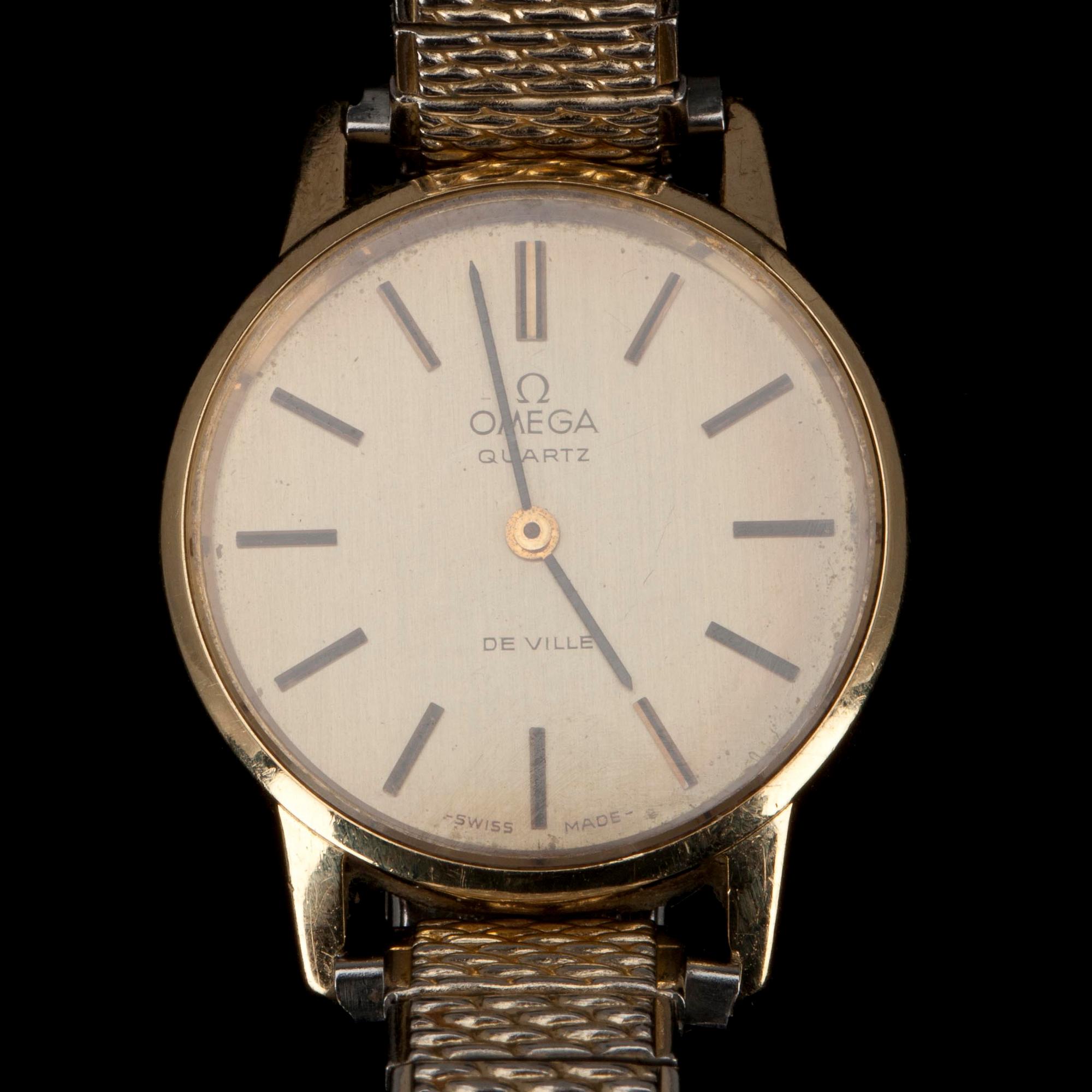 ARMBANDSUR, guld på stål, Omega de Ville. 1900-talets mitt.