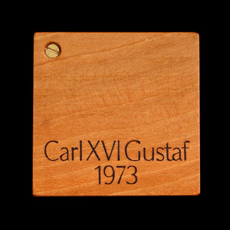 MINNESMEDALJ, 18 k guld, Carl XVI Gustaf, 1973. Vikt ca 70 gram.