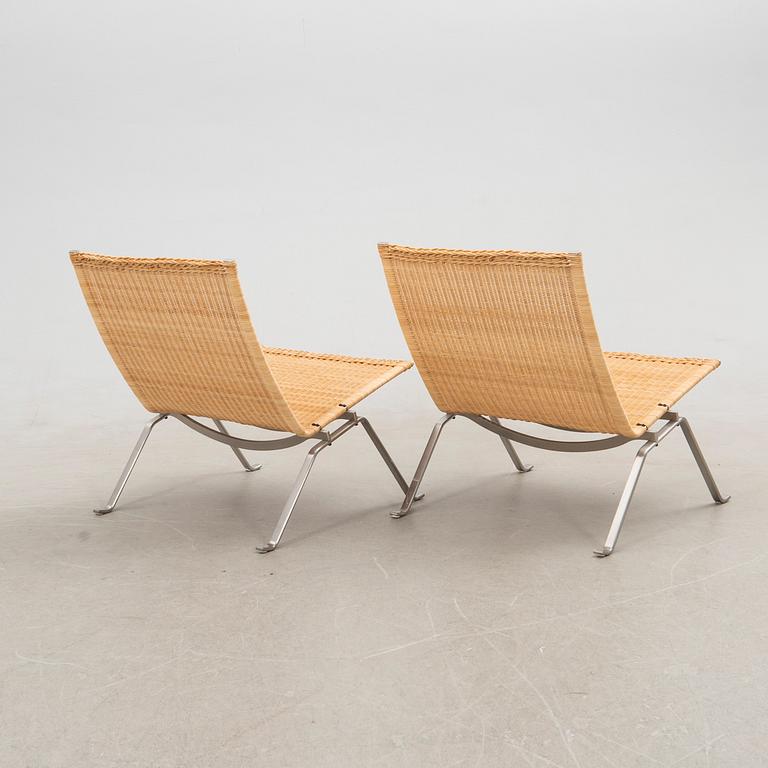 Poul Kjaerholm, armchairs, a pair, "PK22" for Fritz Hansen, Denmark, 2000.