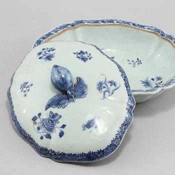 LOCKKAROTT, porslin, Kina, 1700-tal.