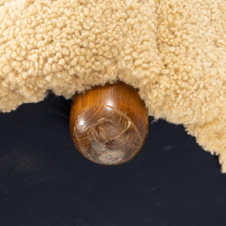 A pair of armchairs, Scandinavia, 1930's/40's.