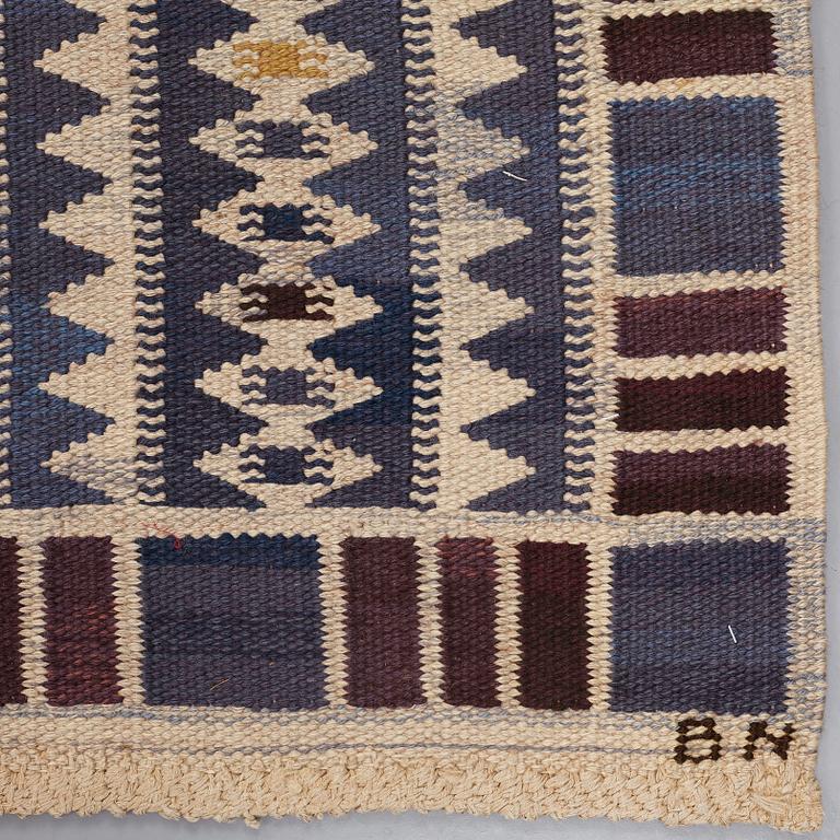 Barbro Nilsson, MATTO, "Salerno blå", flat weave, ca 288,5 x 236,5 cm, signed AB MMF BN.