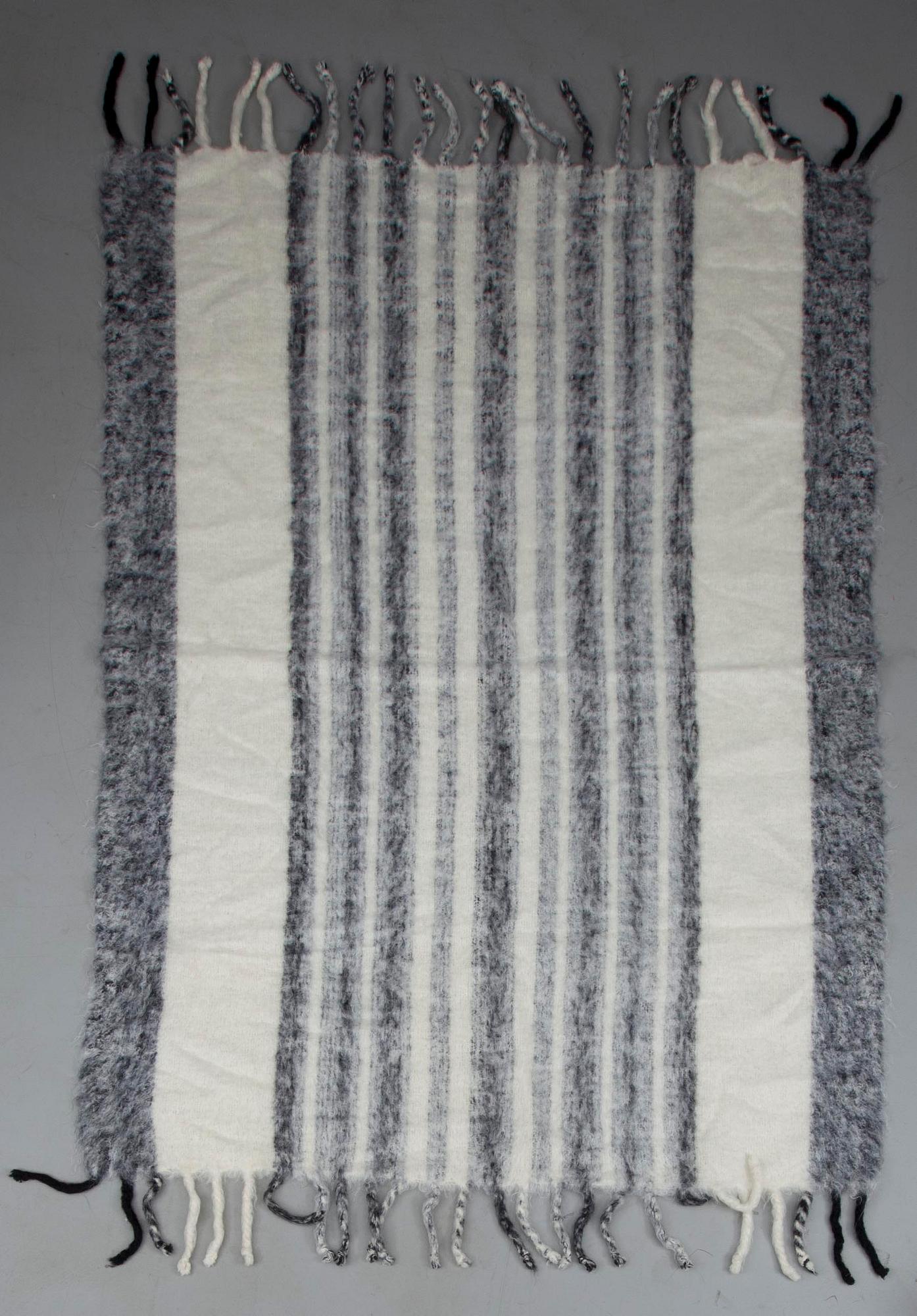 PLÄD, mohair, Lena Rewell, "Chinchilla" 1970-tal.