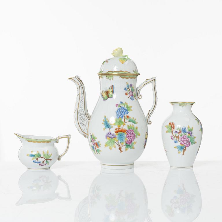 A 68-piece 'Queen Victoria' dinner service, Herend, Hungary.