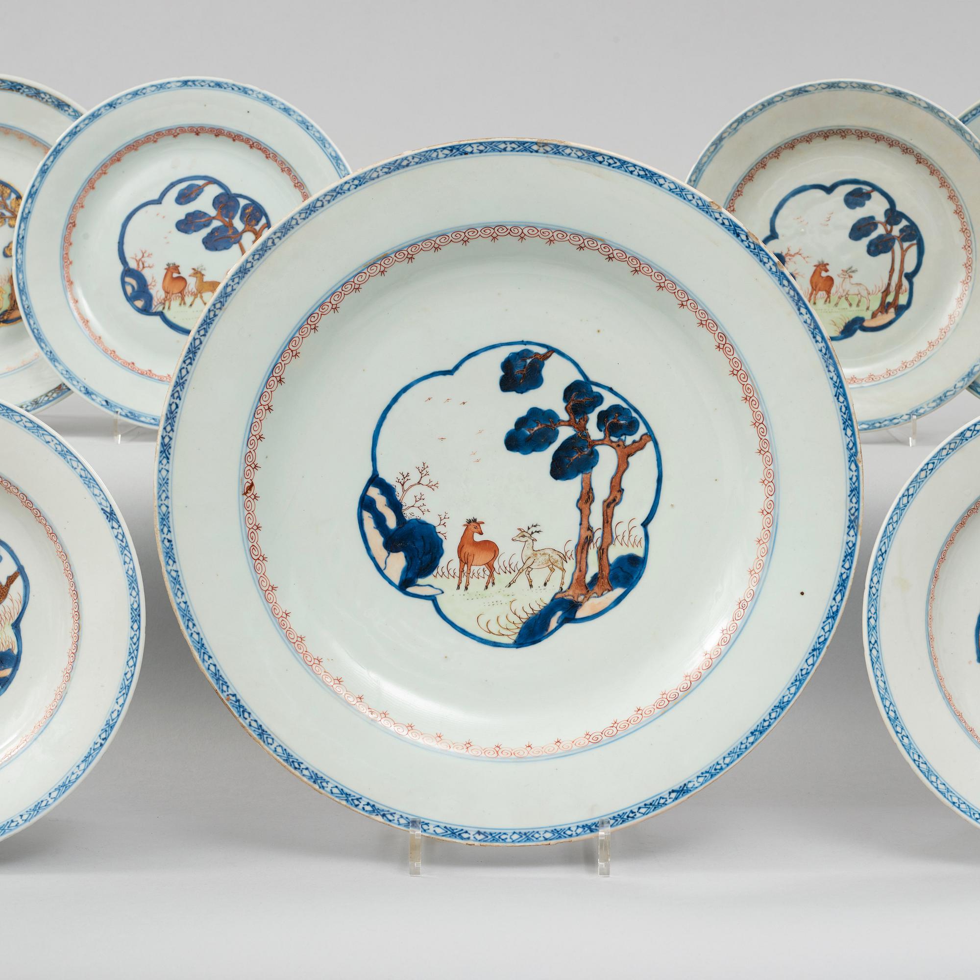 A part dinner service, Qing dynasty, Qianlong (1736-95). (Comprising 13 parts).