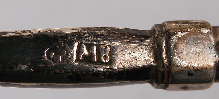 SOPPSLEVAR 2st, silver och trä. Bl a 1914.