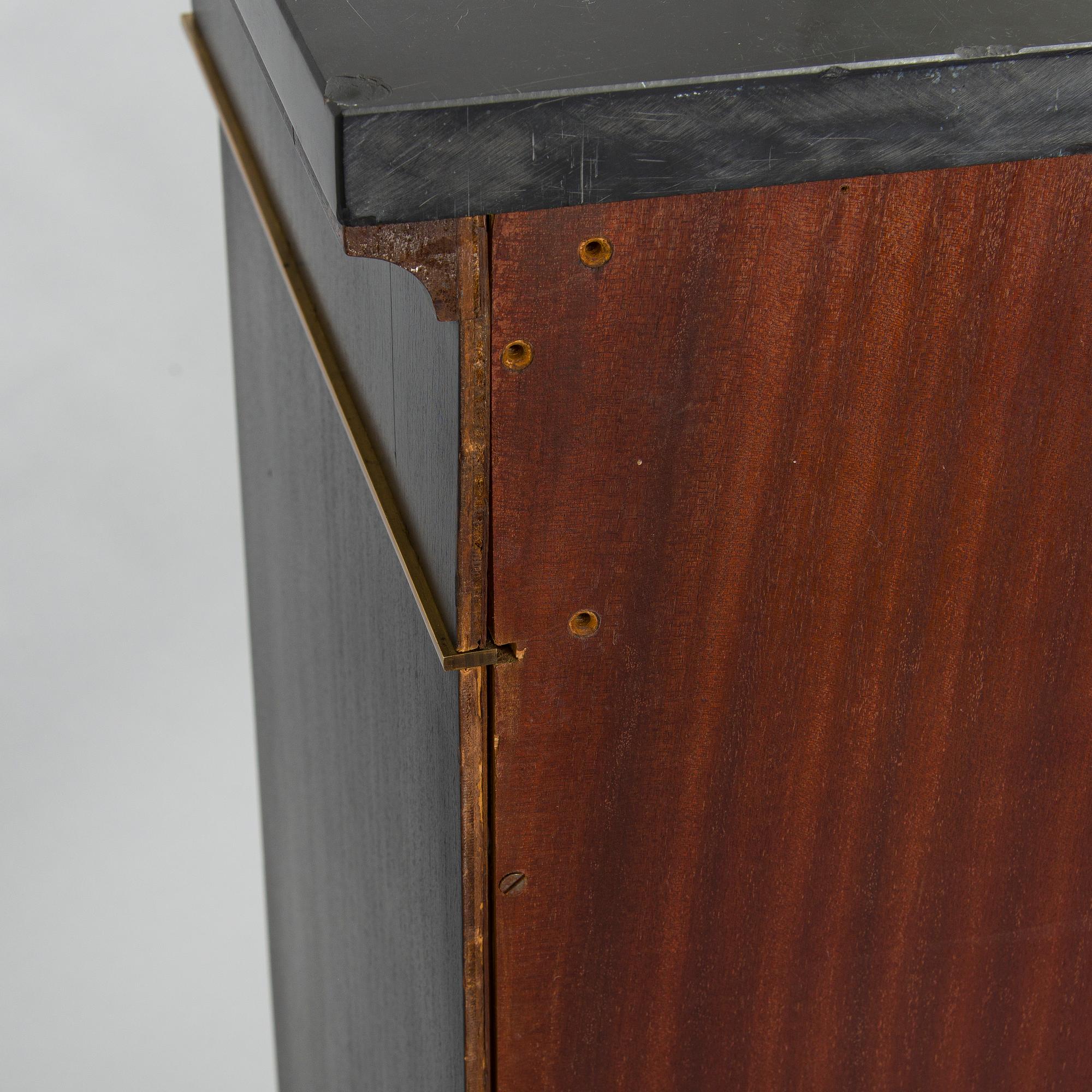 Sideboard / skänk, "Murat", De Coene, empire-stil, 1900-talets senare del.