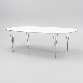 Bruno Mathsson & Piet Hein, matbord,  "Superellips", Fritz Hansen, daterad 2018.
