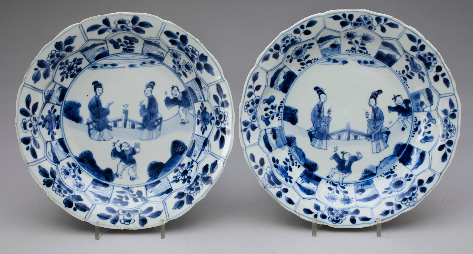 TALLRIKAR, ett par, porslin, Kangxi, (1662-1722).