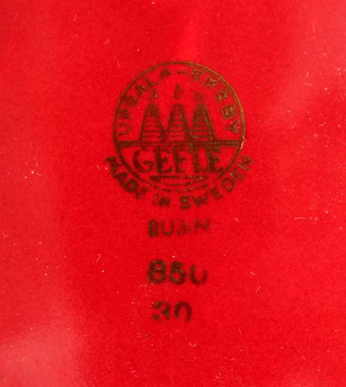 PARTI FAJANS, ca 40 delar. "Röd rubin" design bl.a Artur Percy, Gefle.