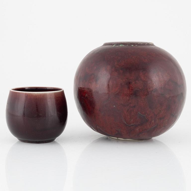 Stig Lindberg, a stoneware vase and a bowl, Gustavsberg studio, Sweden 1976 and 1978.