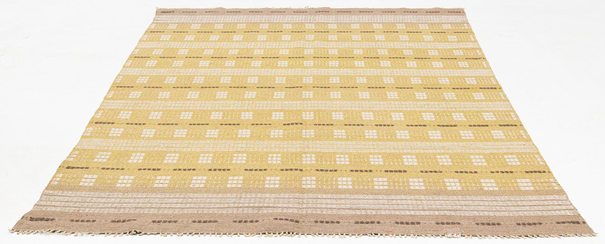 Matta  tuskaft i relief, ca 305 x 200 cm.