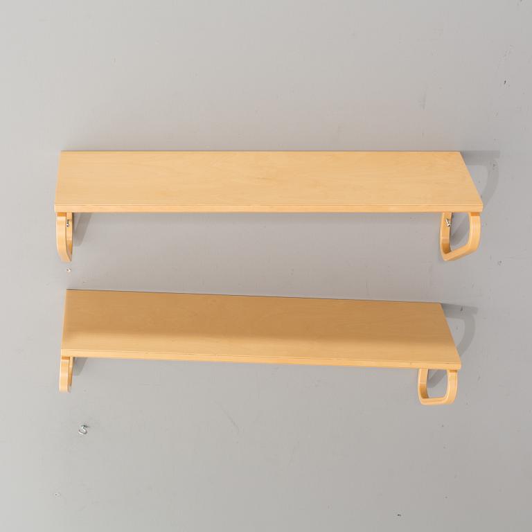 ALVAR AALTO, 2 st hyllor, "modell 112B", Artek.