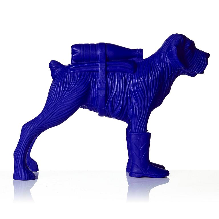 William Sweetlove, "Cloned Schnauzer with water bottle". (Blue).
