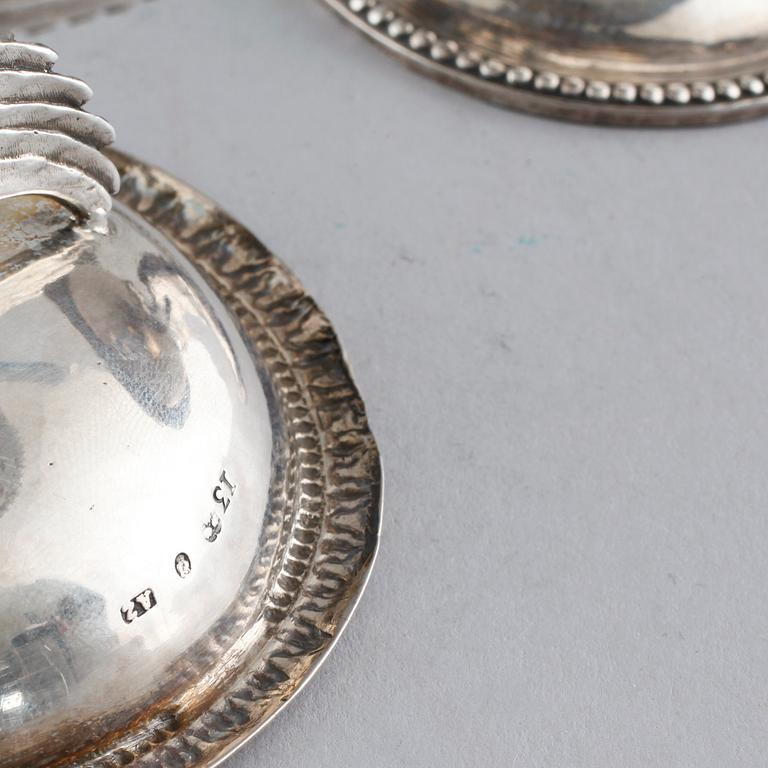 A pair of silver salt cellar designed by Adolf Zethelius in Stockholm, 1815. Weight 145 gram.