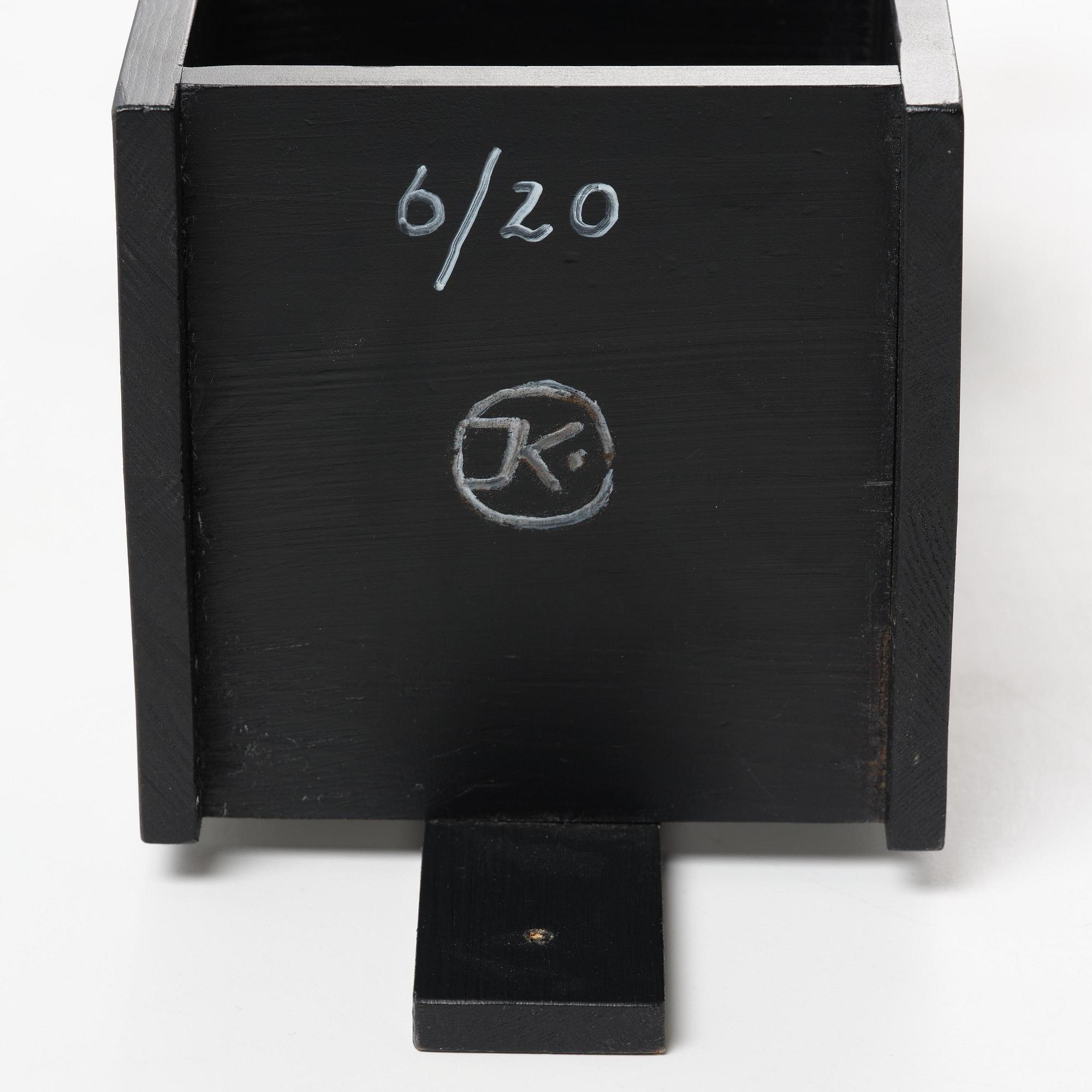 John Kandell, väggskåp, variant av "Arkitektskåpet", ed. 6/20, Källemo, Värnamo, efter 1989.