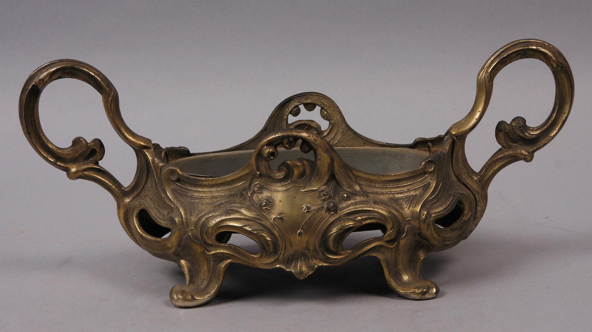 JARDINJÄR, jugend, tidigt 1900-tal.