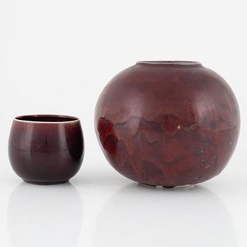 Stig Lindberg, a stoneware vase and a bowl, Gustavsberg studio, Sweden 1976 and 1978.