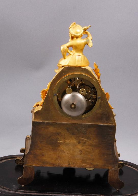 BORDSPENDYL, mässing, nyrokoko, 1800-talets mitt.