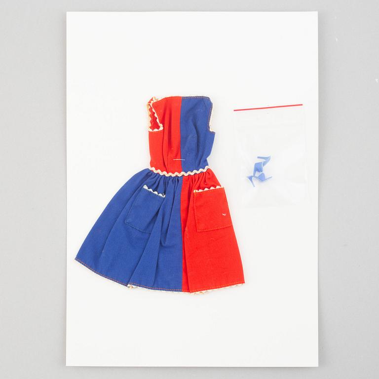 Clothing sets, Barbie, 4 pcs, including "Barbie Graduation 945" & "Barbie Ski Queen 948", Mattel, 1960s.