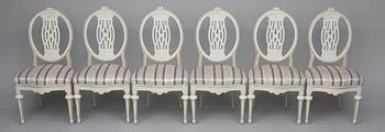 A SET OF 6 CHAIRS.