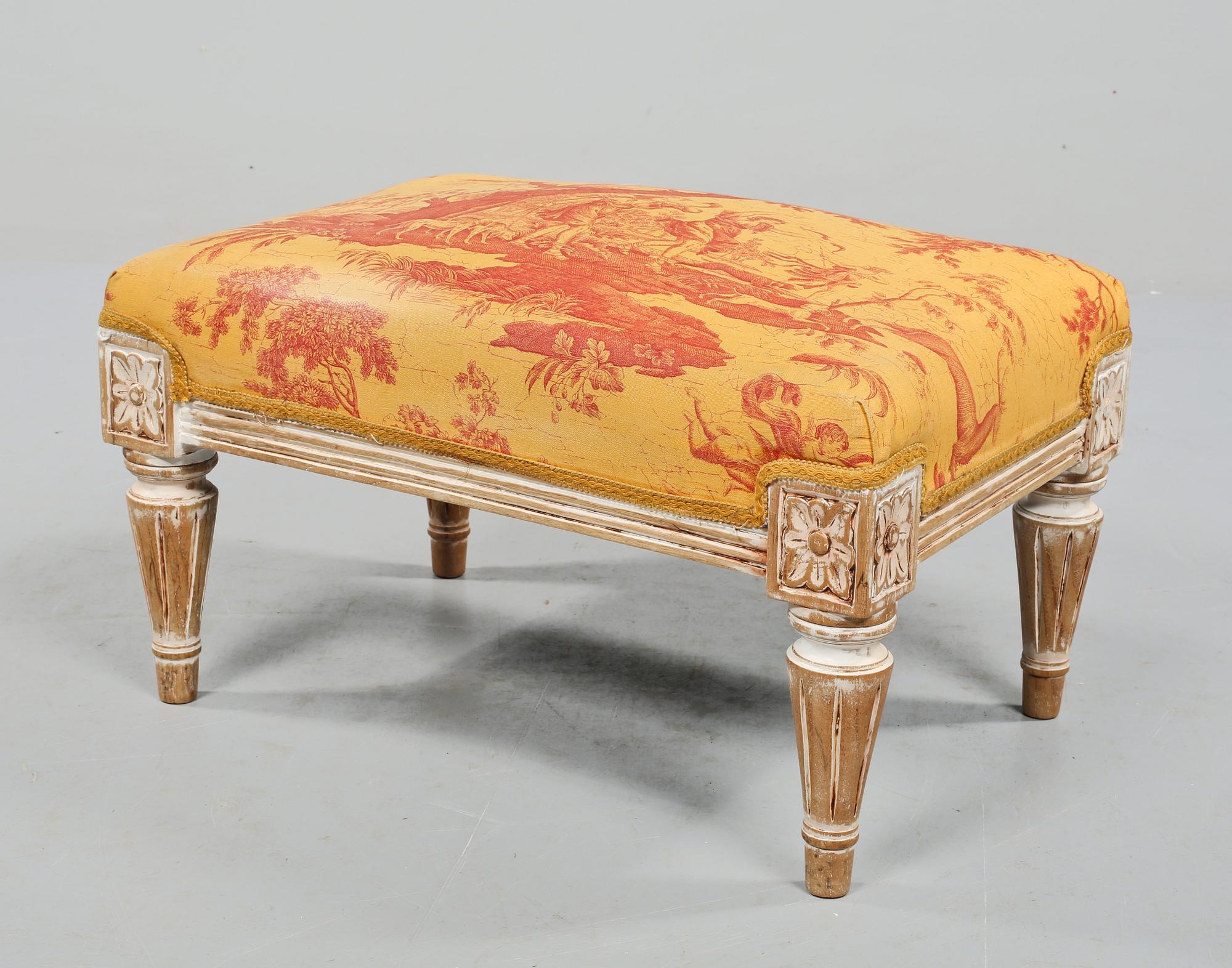 FOTPALL, gustaviansk stil, 1900-talets andra hälft.
