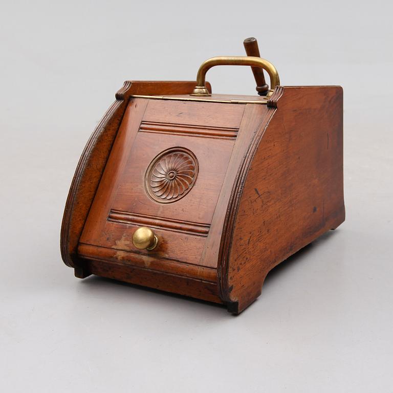 KOLBOX, England, 1900-talets första hälft.