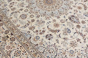 Rug, Nain, part silk, so-called 9LAA, approx. 403 x 303 cm.