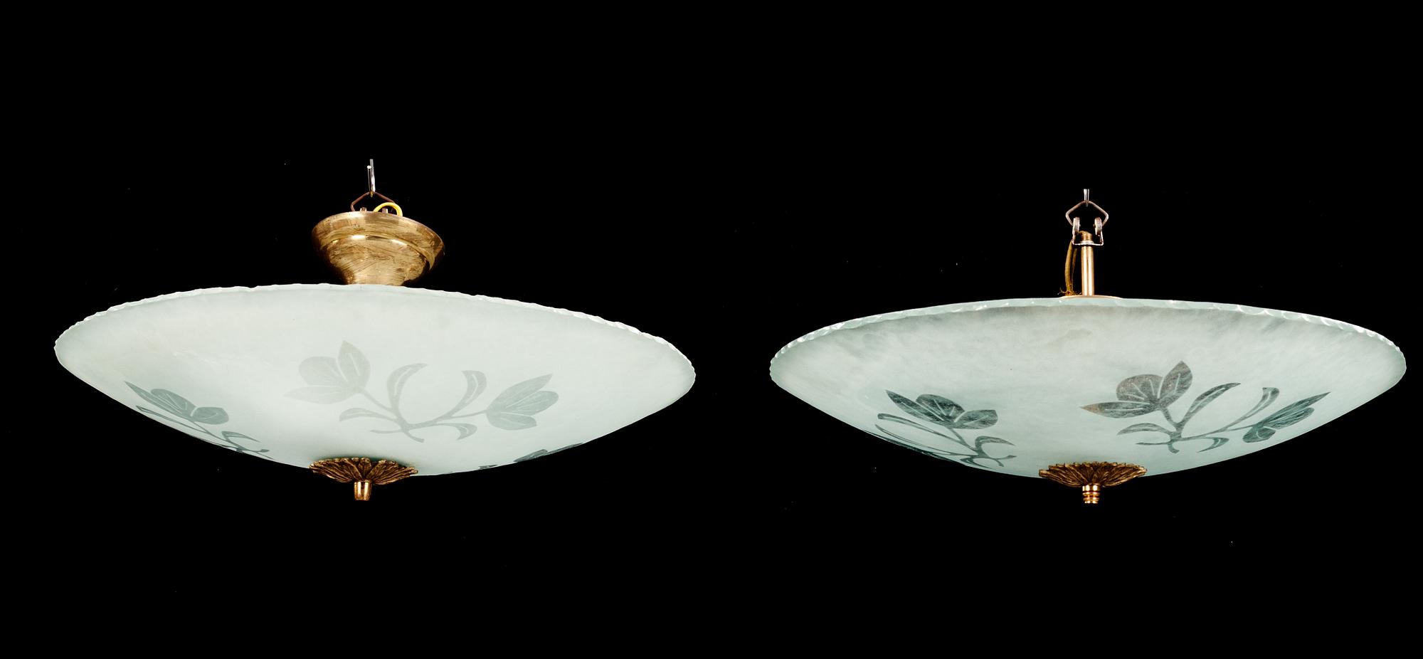 TAKPLAFONDER, ett par, glas, 1900-talets första hälft.