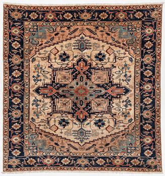 Matta Heriz, ca 365 x 350 cm.