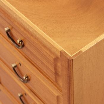 A Josef Frank mahogany chest of drawers, Svenskt Tenn.