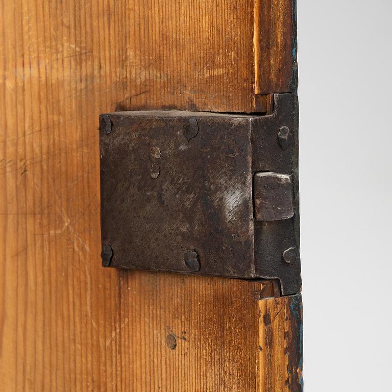 A folk art corner cabinet from Delsbo, Hälsingland dated 1847.