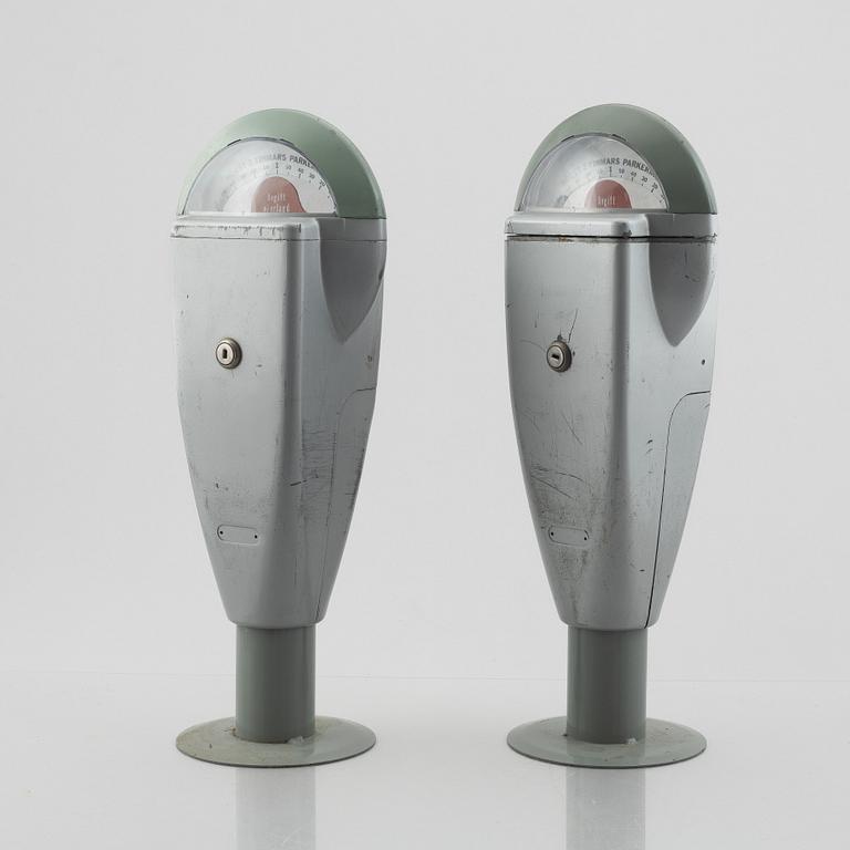 Parking meters, a pair, "Duncan Meter", Duncan Industries U.S.A, second half of the 20th century.