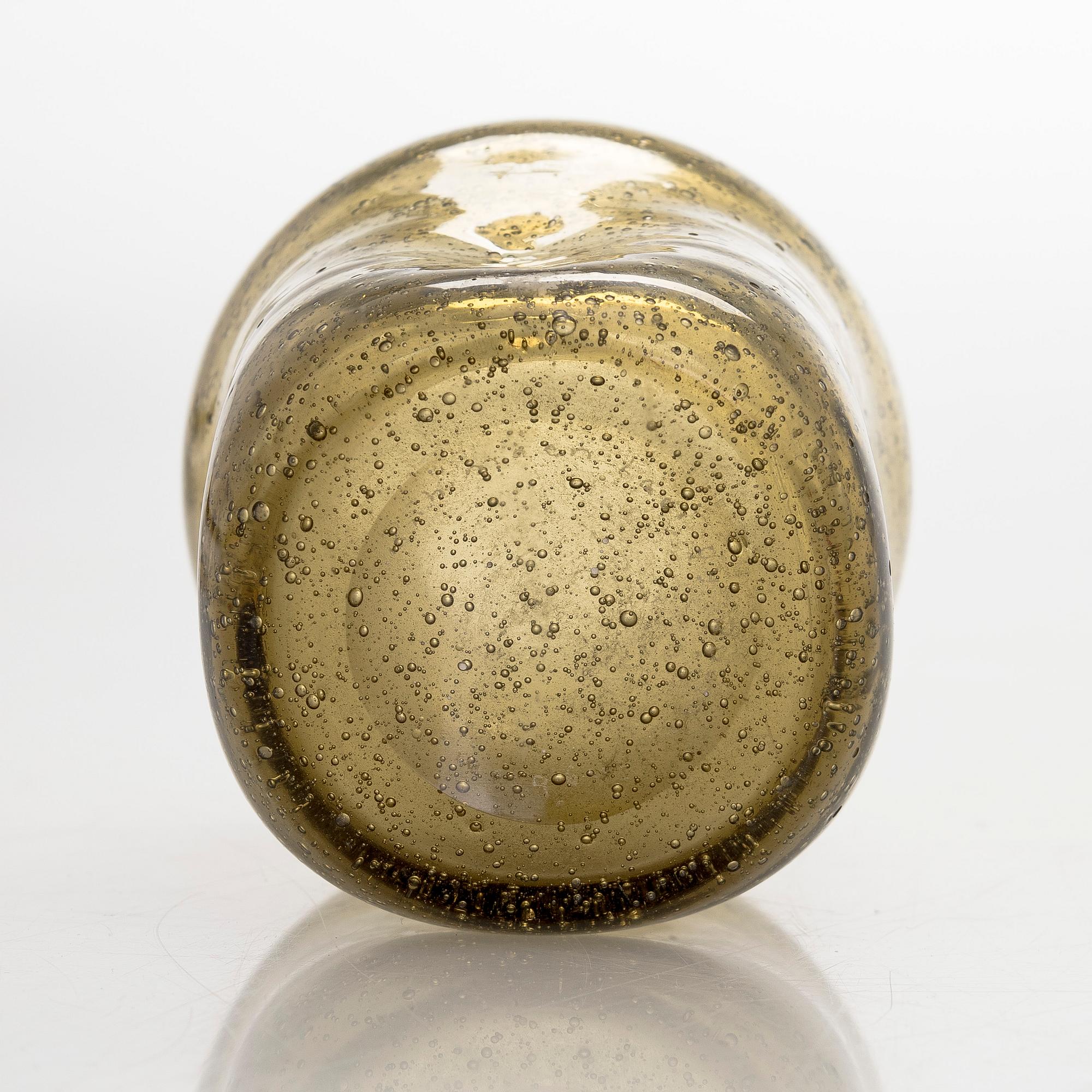 Runar Engblom, a 1940s/50s  glass vase, signed Runar Engblom Riihimäen Lasi Oy.