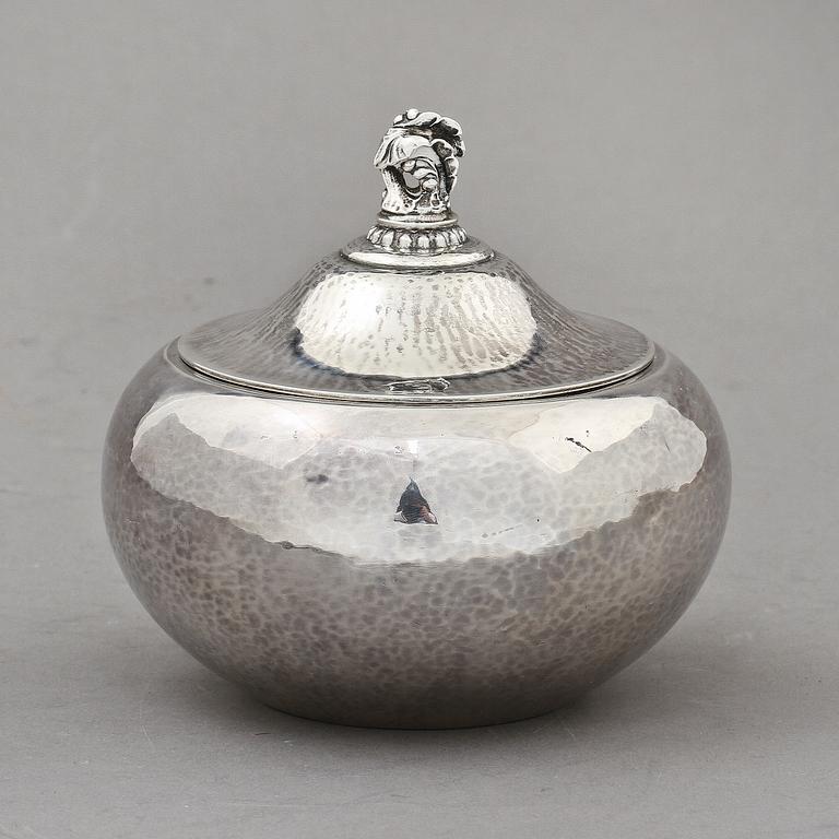 GEORG JENSEN, bonbonnière, Köpenhamn, 1919-1927, sterling.