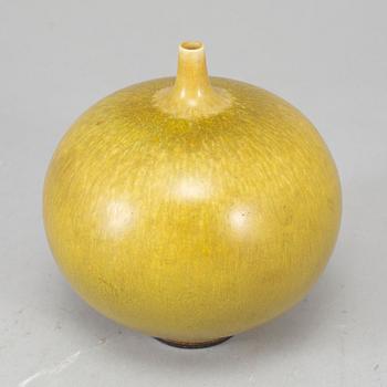 BERNDT FRIBERG, a stoneware vase, Gustavsberg studio, Sweden.