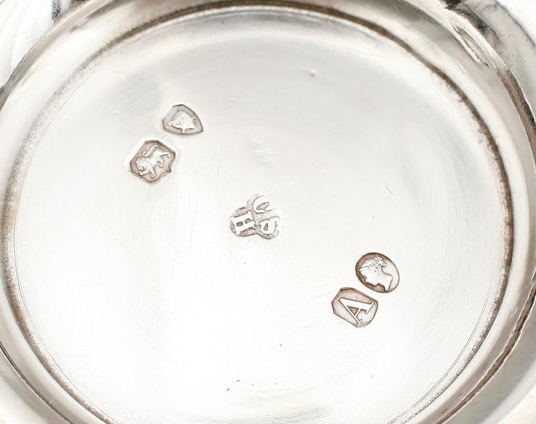 SILVERFÖREMÅL, 4 delar, 1800-/1900-tal. Vikt ca 170 g.