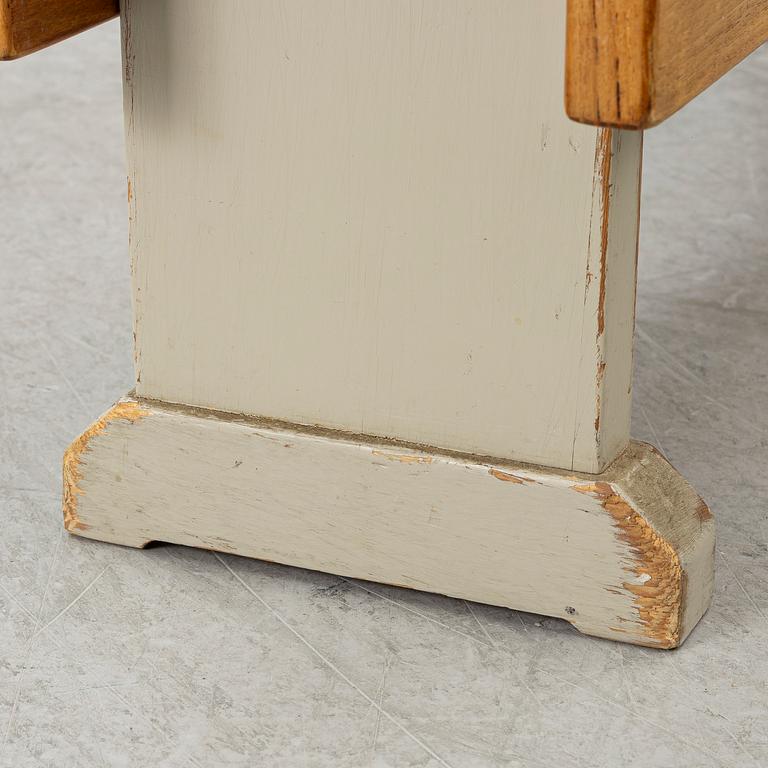 Carl Malmsten, a drop-leaf table, "Vapensmeden", second half of the 20th century.